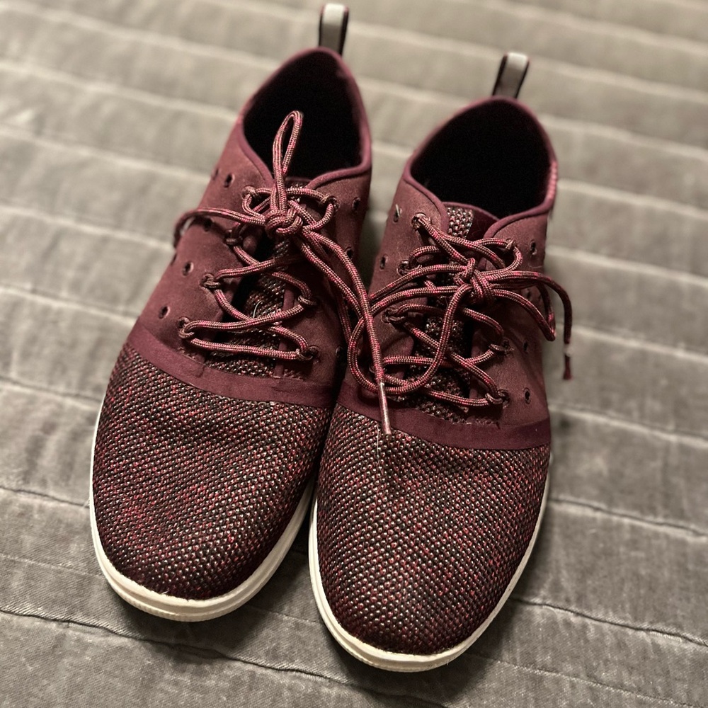 Under Armour Burgundy Athletic Shoes